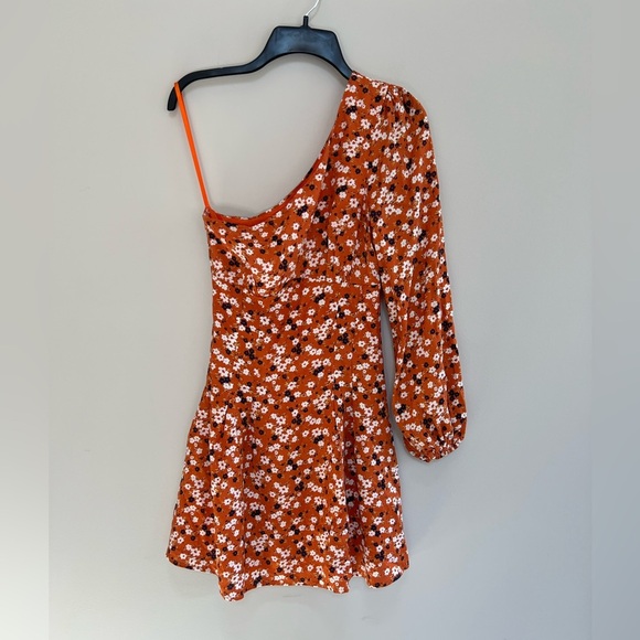 Free People Dresses & Skirts - Free People Jules Orange Blue Floral One Shoulder Mini Dress, size 2